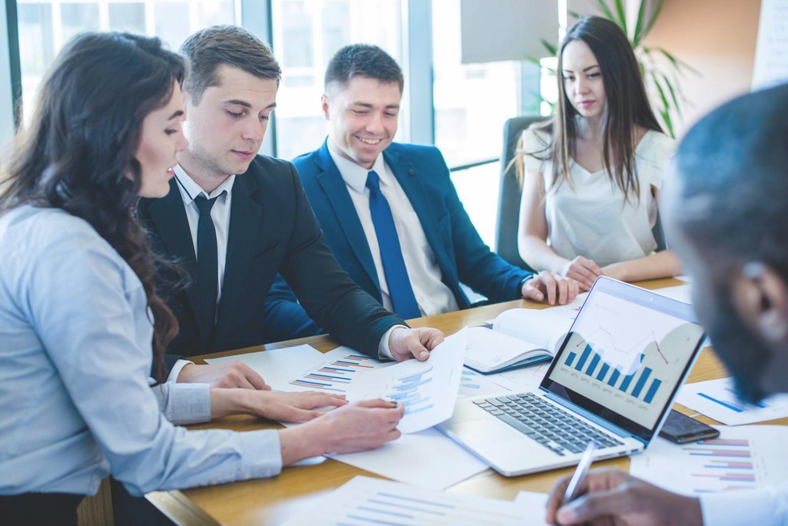 Moment de réflexion et planification financière personnelle